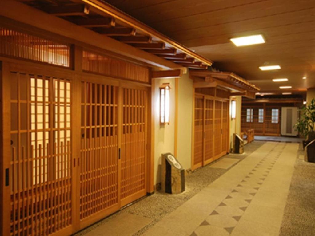 Takeo Onsen Heights Hotel Buitenkant foto