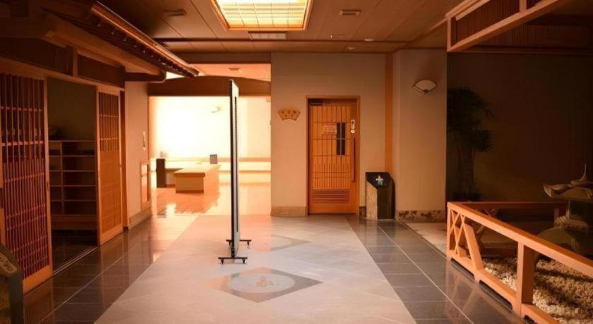 Takeo Onsen Heights Hotel Buitenkant foto