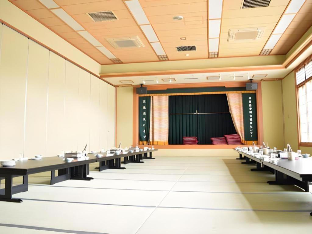 Takeo Onsen Heights Hotel Buitenkant foto